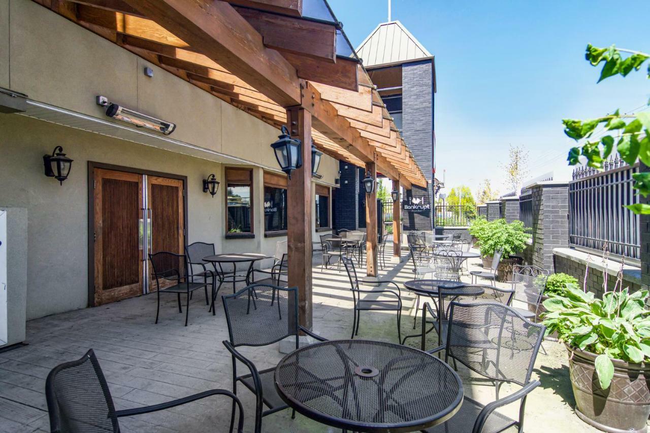 Red Lion Inn & Suites Abbotsford Luaran gambar