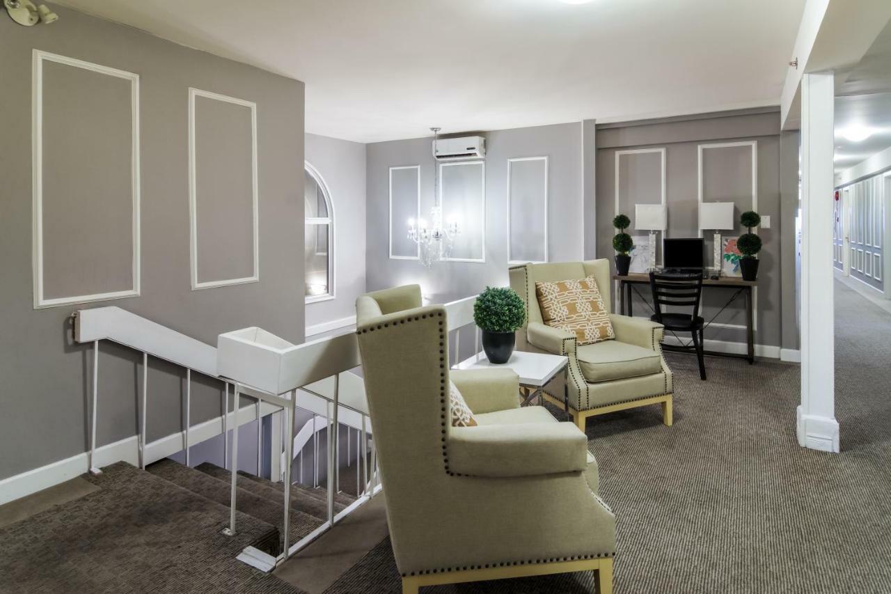Red Lion Inn & Suites Abbotsford Luaran gambar