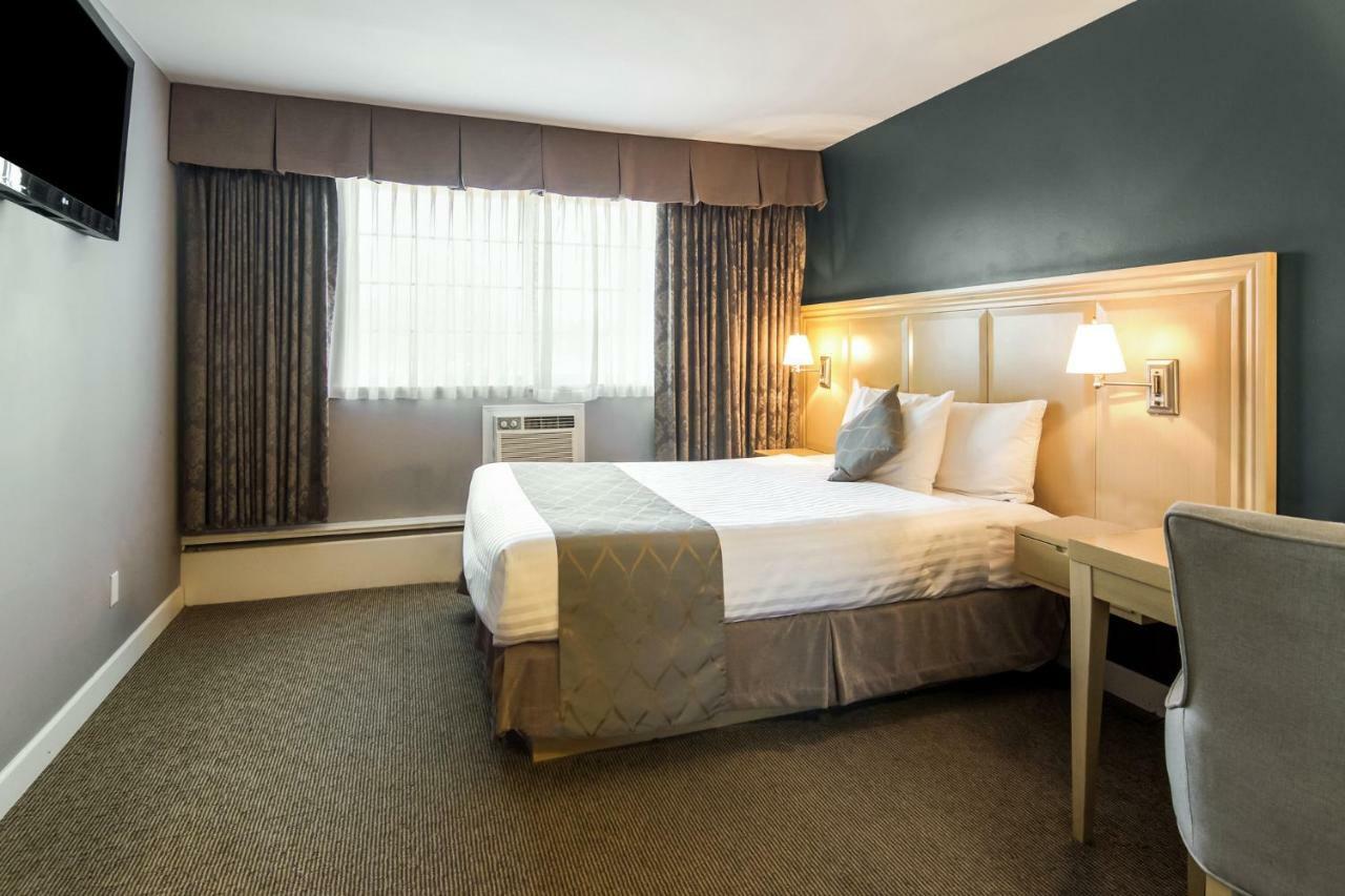 Red Lion Inn & Suites Abbotsford Luaran gambar